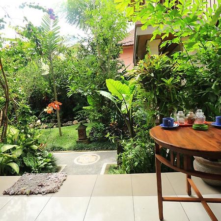 Frangipani Bungalow Ubud Buitenkant foto