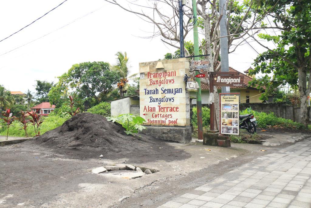 Frangipani Bungalow Ubud Buitenkant foto