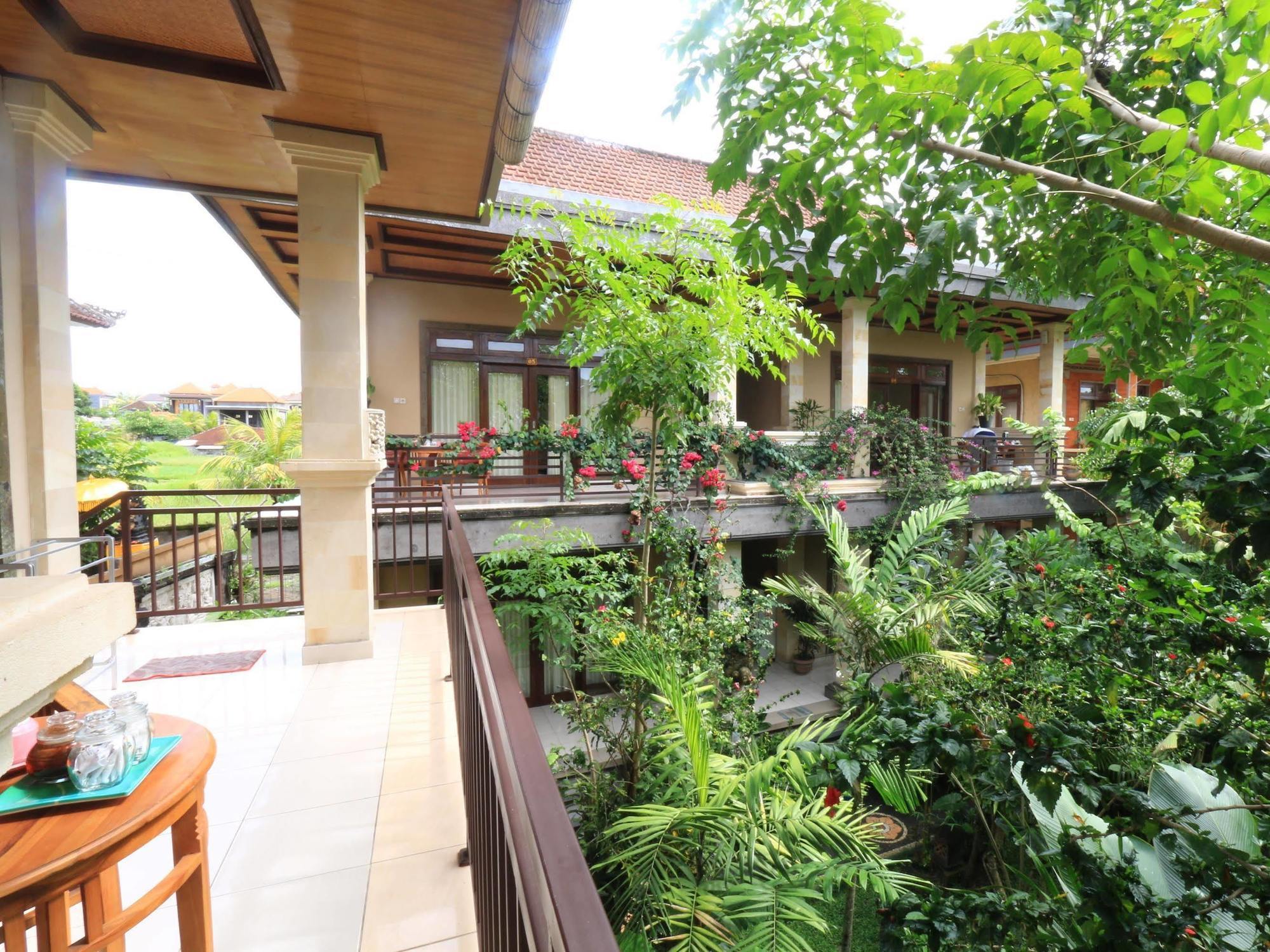 Frangipani Bungalow Ubud Buitenkant foto