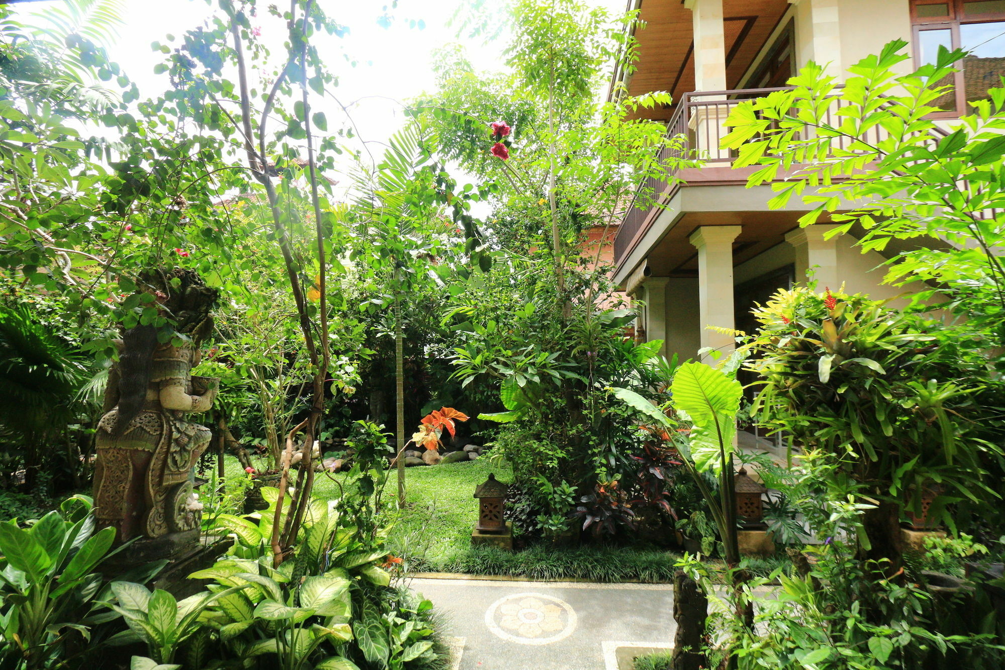 Frangipani Bungalow Ubud Buitenkant foto