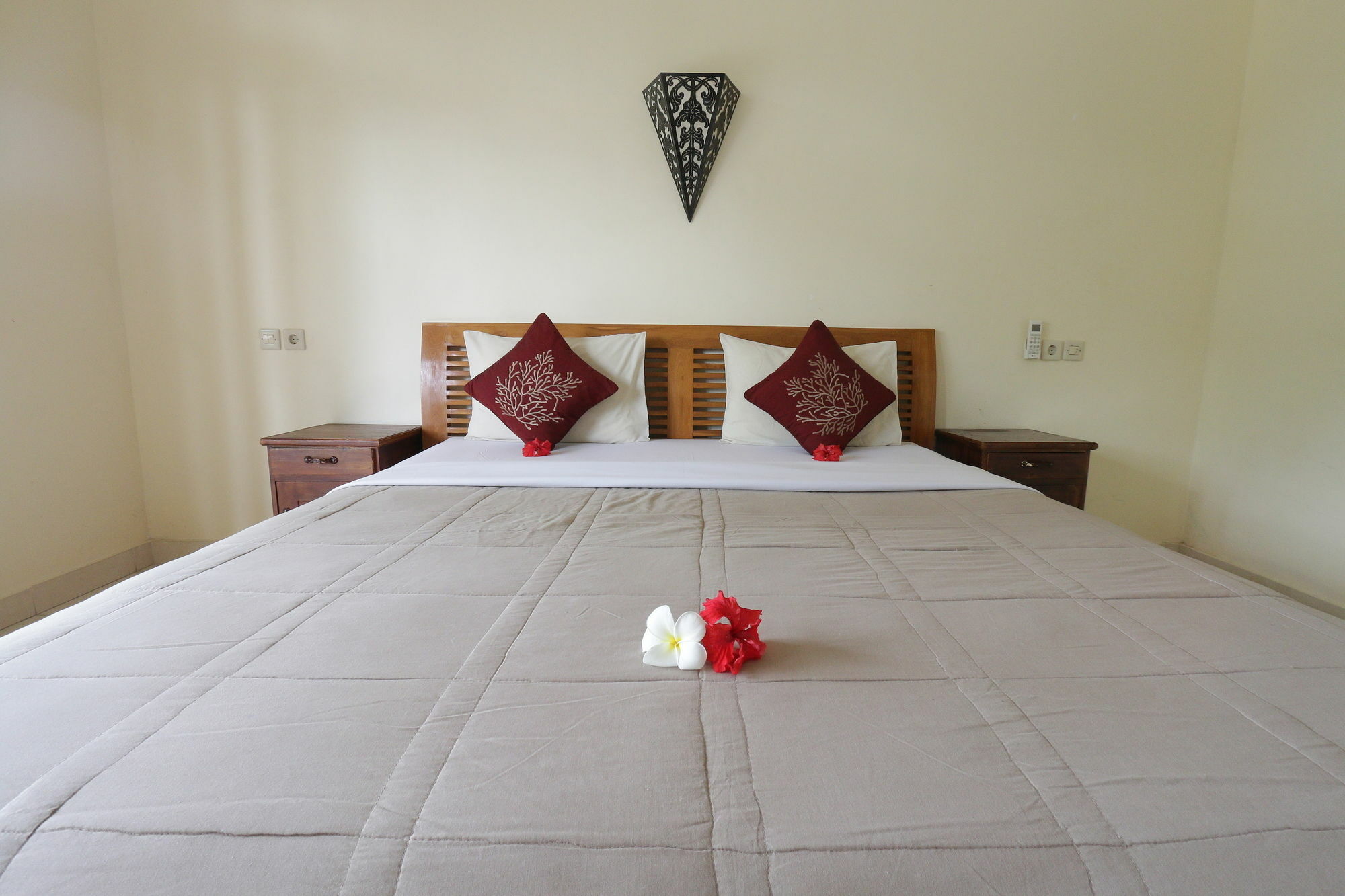 Frangipani Bungalow Ubud Buitenkant foto